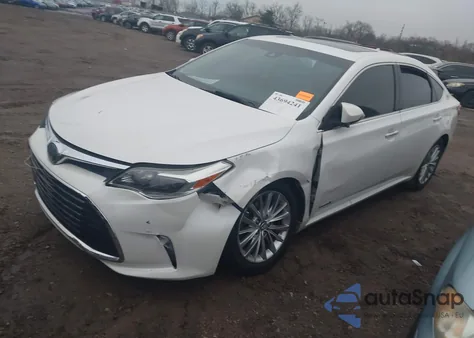 2018 Toyota Camry Se z USA, uszkodzony, nr VIN 4T1B11HK3JU129048